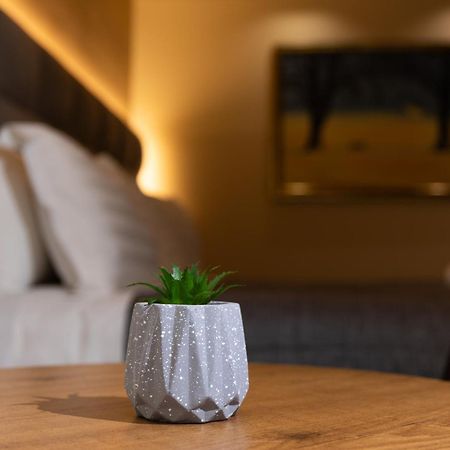 4R Colombo Hotel Tiranë Luaran gambar