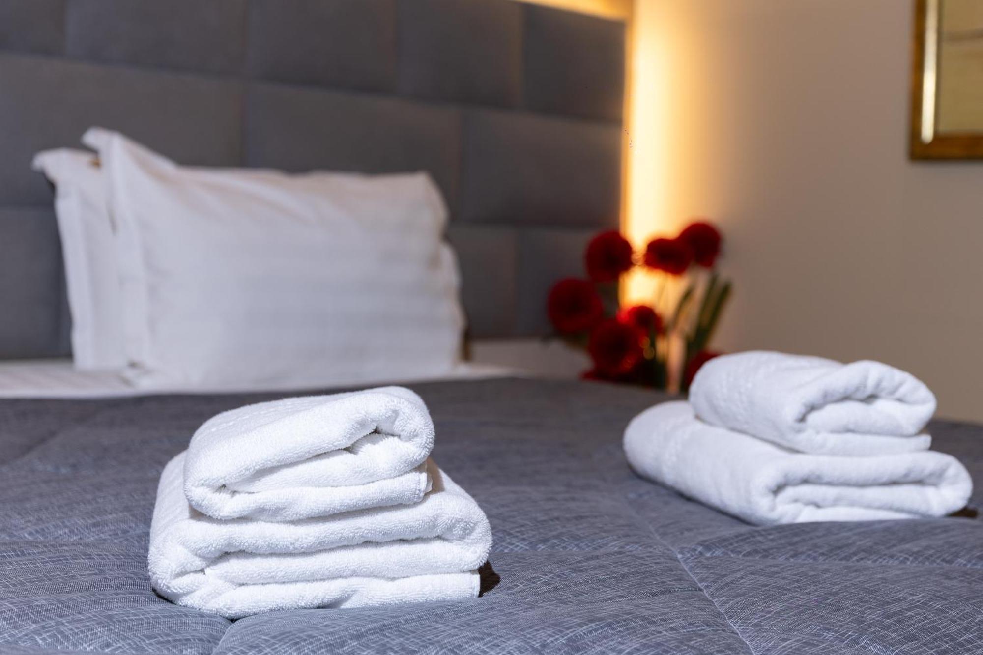 4R Colombo Hotel Tiranë Luaran gambar