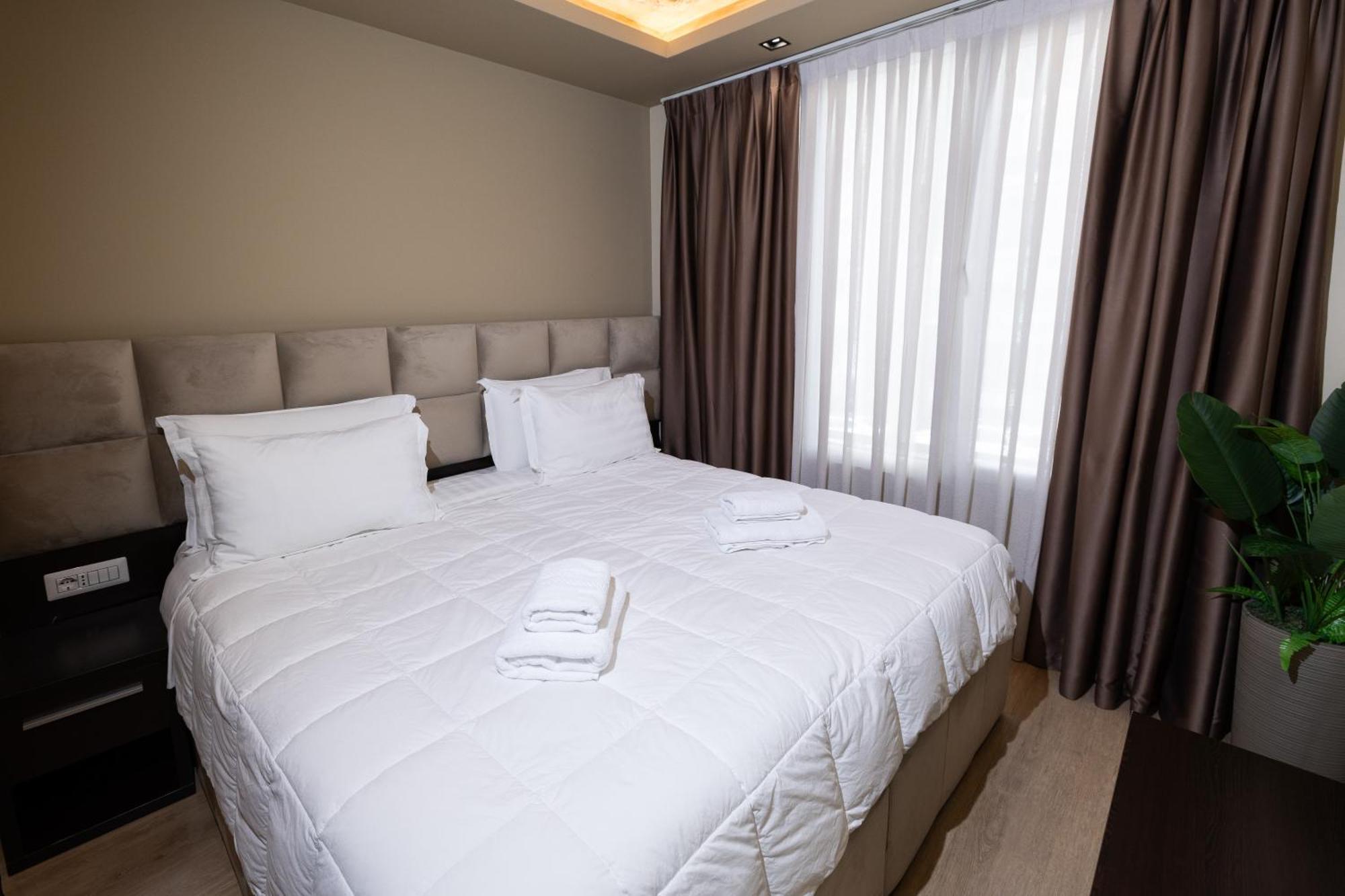 4R Colombo Hotel Tiranë Luaran gambar