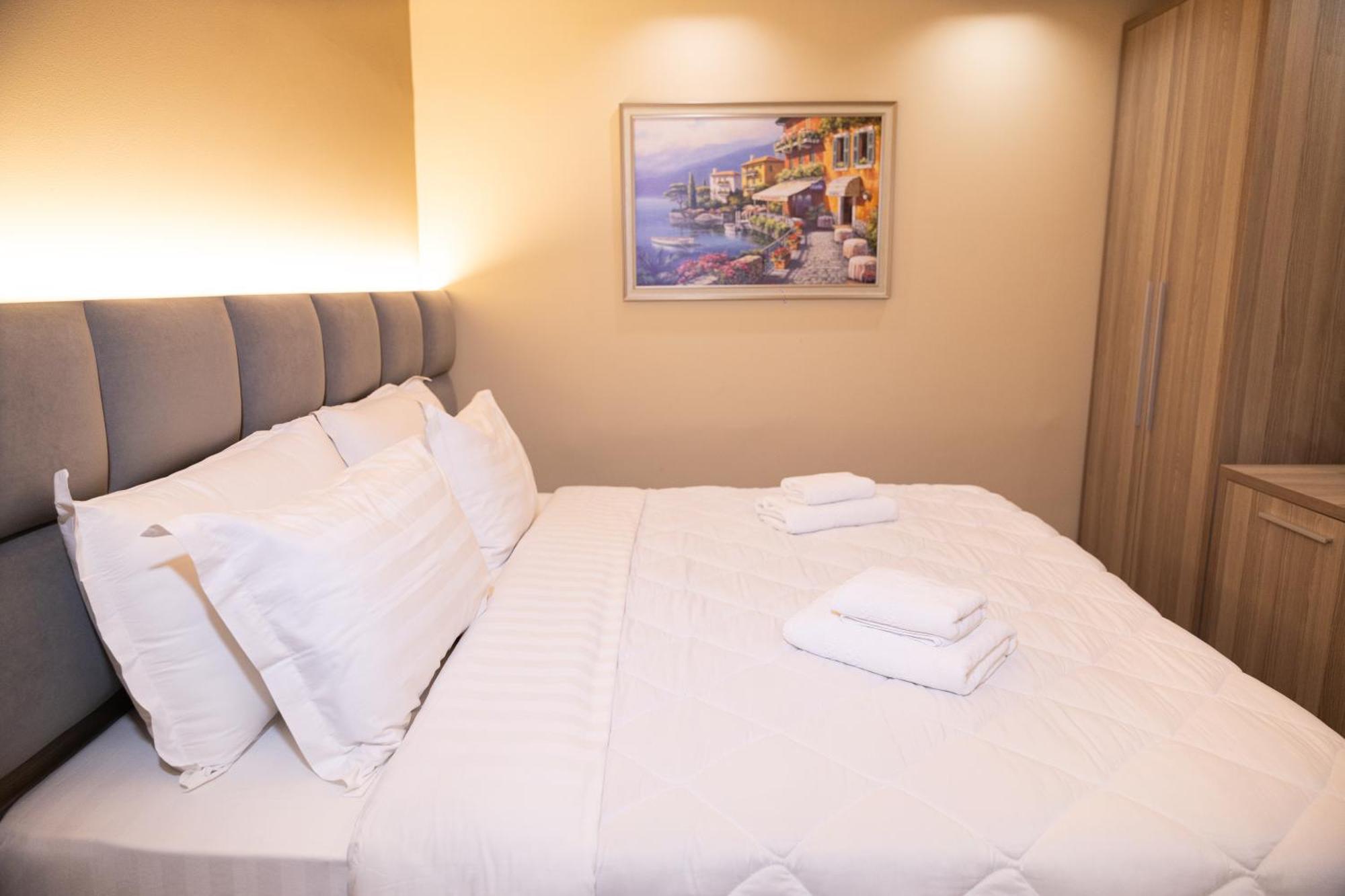 4R Colombo Hotel Tiranë Luaran gambar