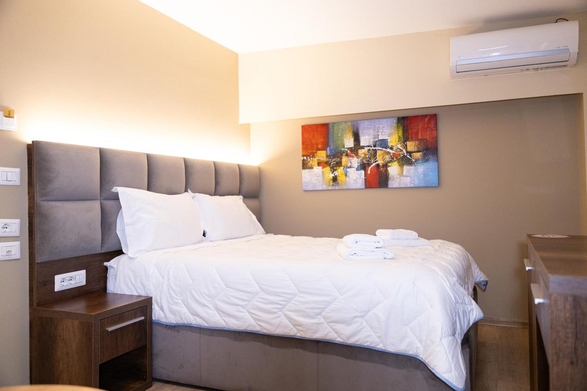 4R Colombo Hotel Tiranë Luaran gambar