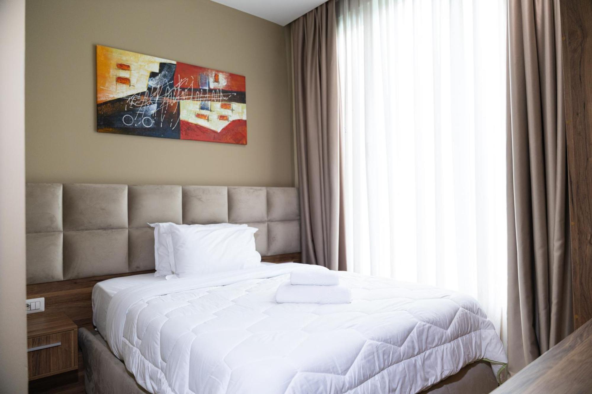 4R Colombo Hotel Tiranë Luaran gambar